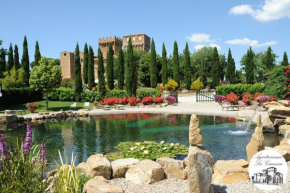 Отель Agriturismo Castello La Grancia di Spedaletto  Пьенца